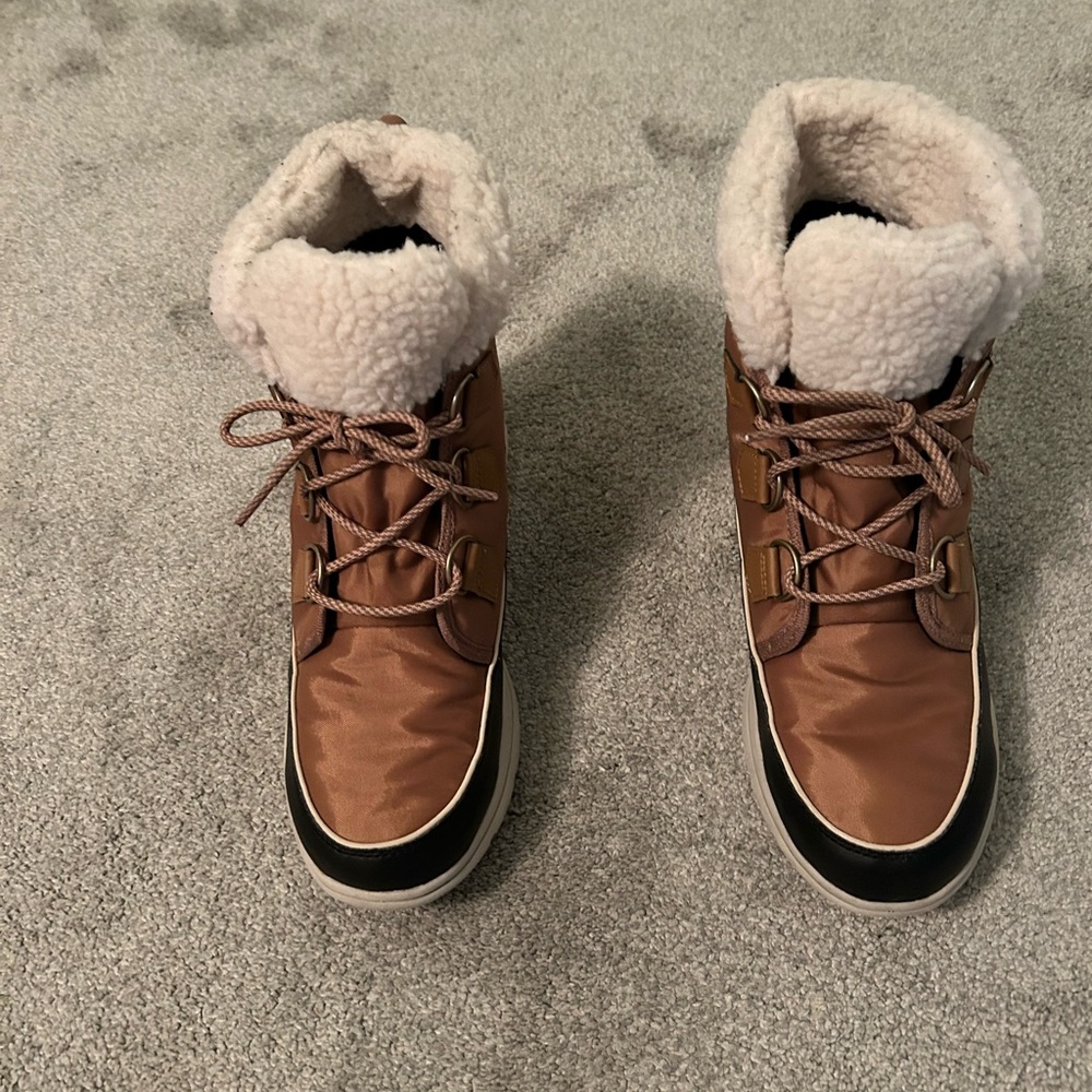Sorel Brown Winter Boots with Cream Fur